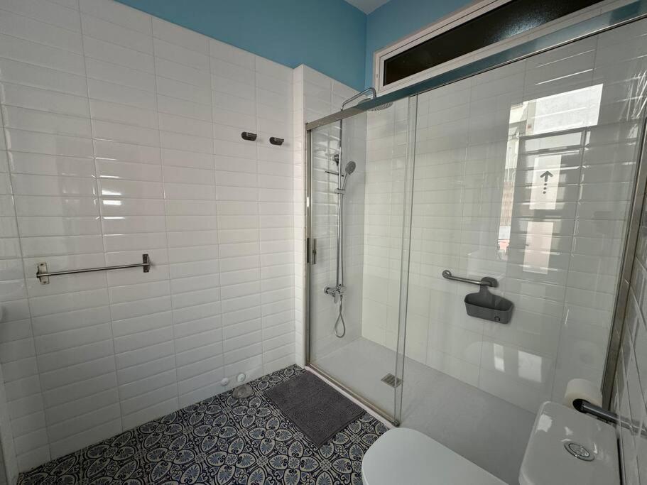 Encantador Apartamento En Alicante Centro מראה חיצוני תמונה